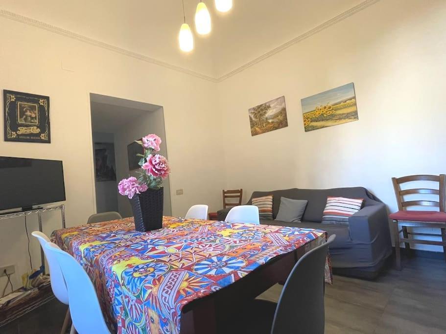 Residenza Lincoln Apartment Palermo Bagian luar foto